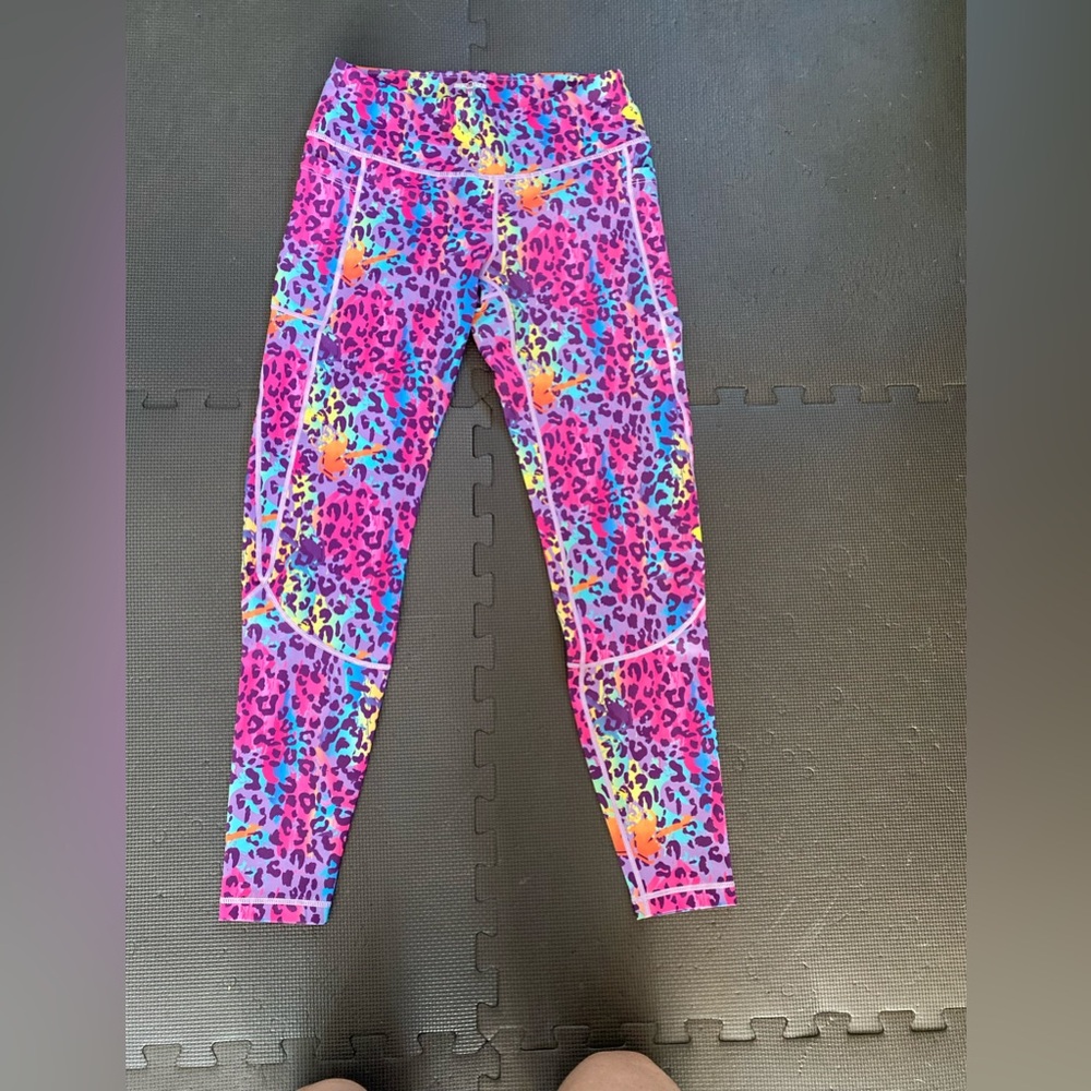 FMFM rainbow leo leggings, M